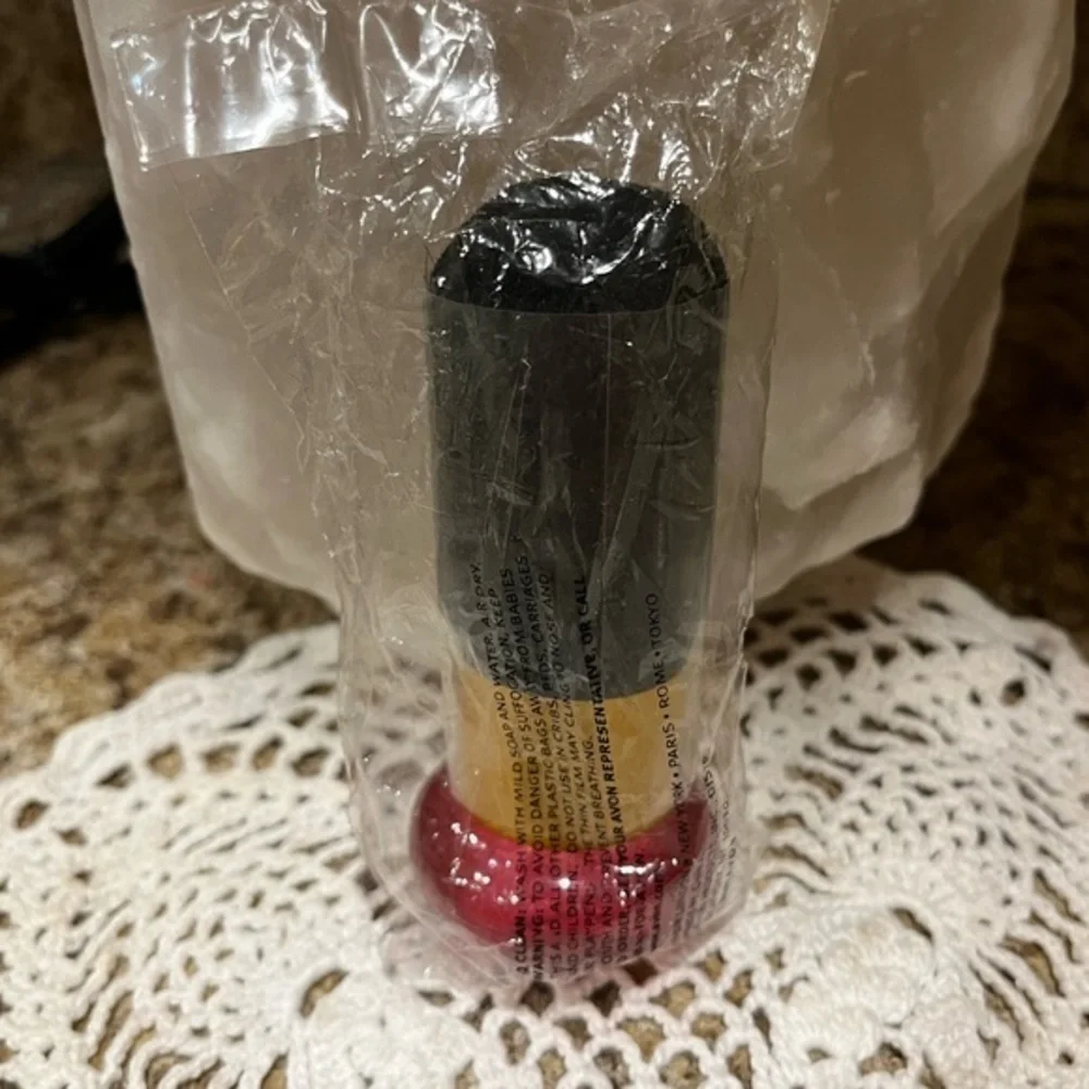 NIB Avon Luxurious Sweep All Over Beauty Make Up Brush